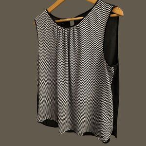 ones New York Collection Sleeveless Chevron Top | Size 16